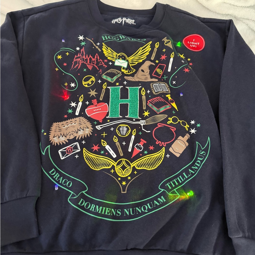 New Harry Potter Houses Navy Blue Light Up Pullover Oversized Sweatshirt XS - Picture 6 of 7